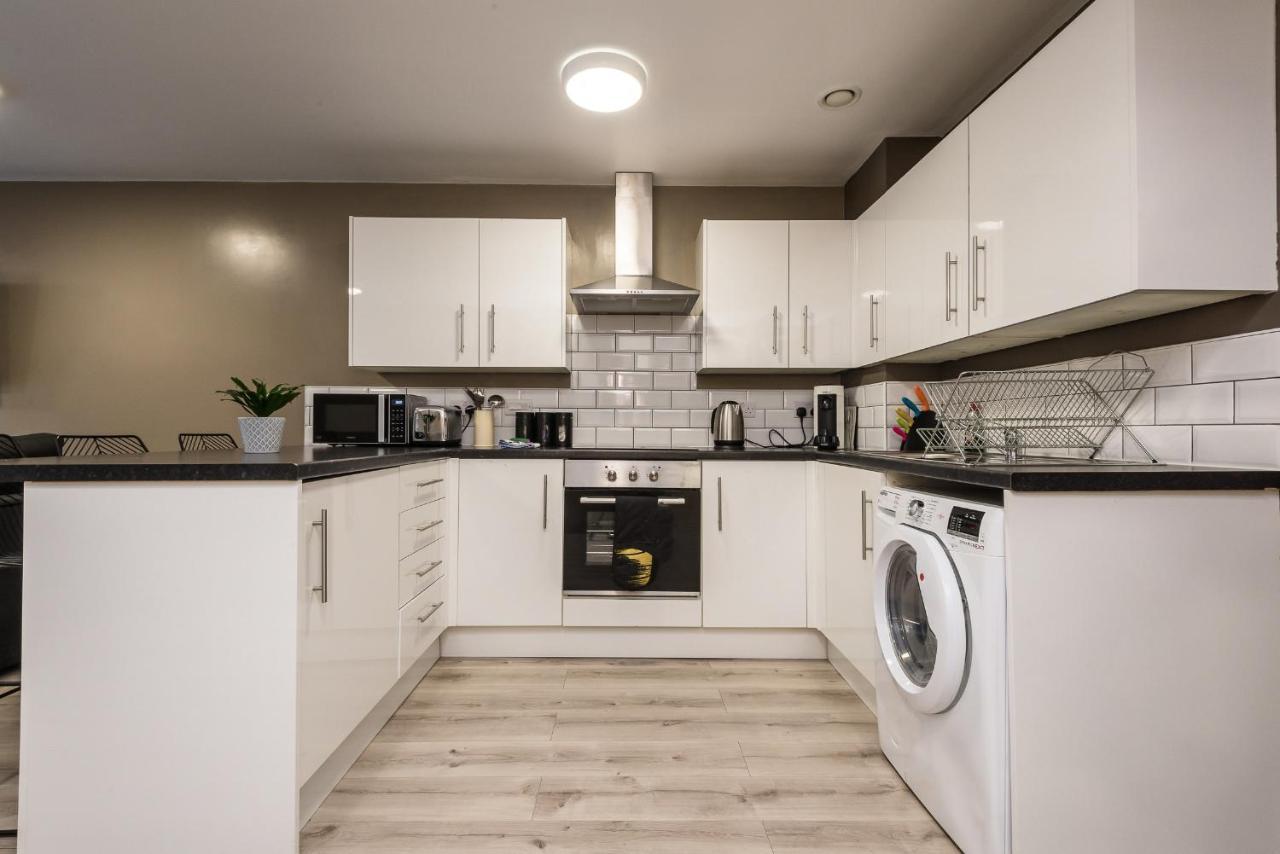 Spacious 3 Bed Apartment - 3 Ensuites - Netflix Liverpool Exterior foto
